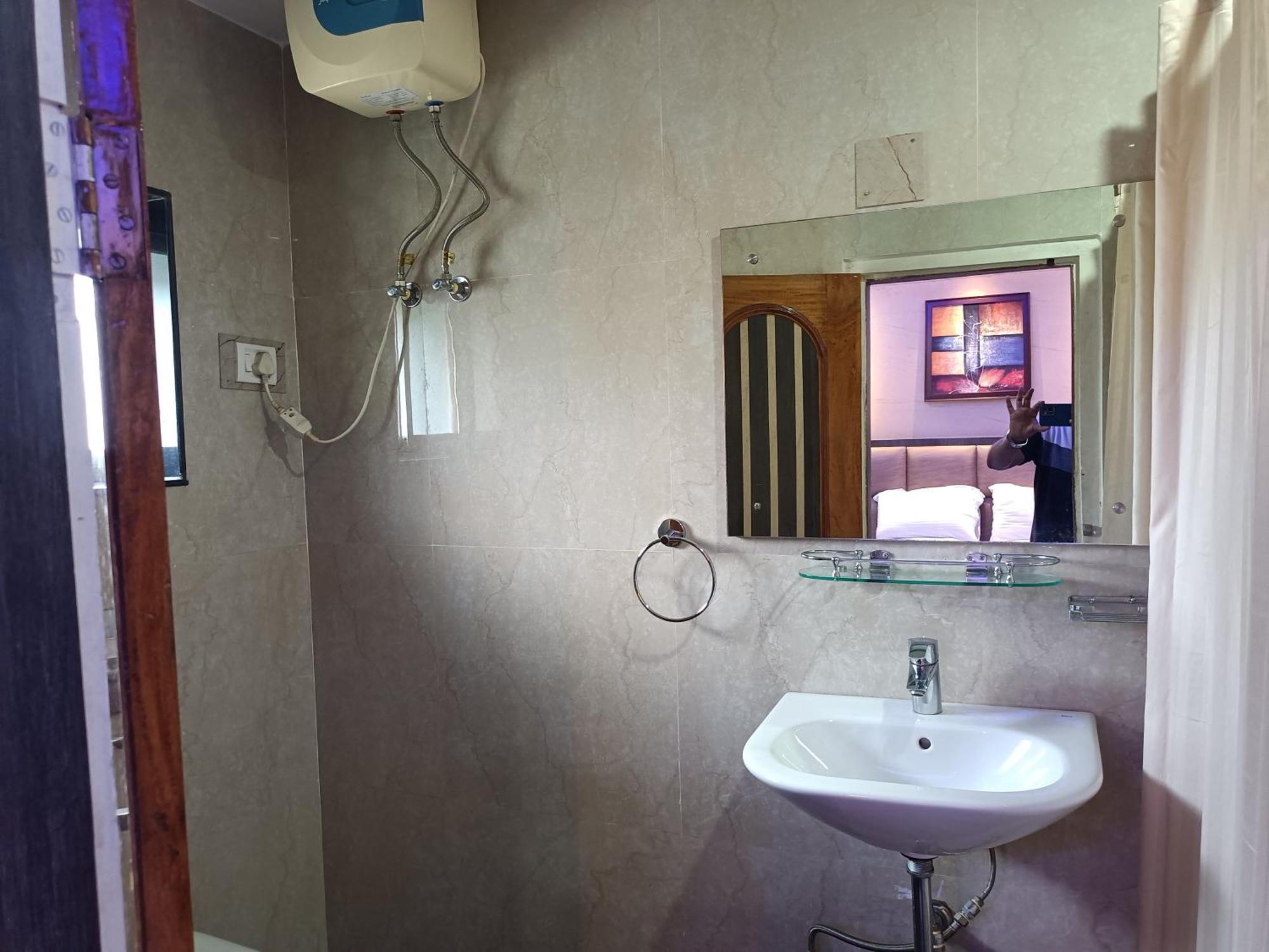 Hotel Sudakshina By Roh Silchar Ngoại thất bức ảnh