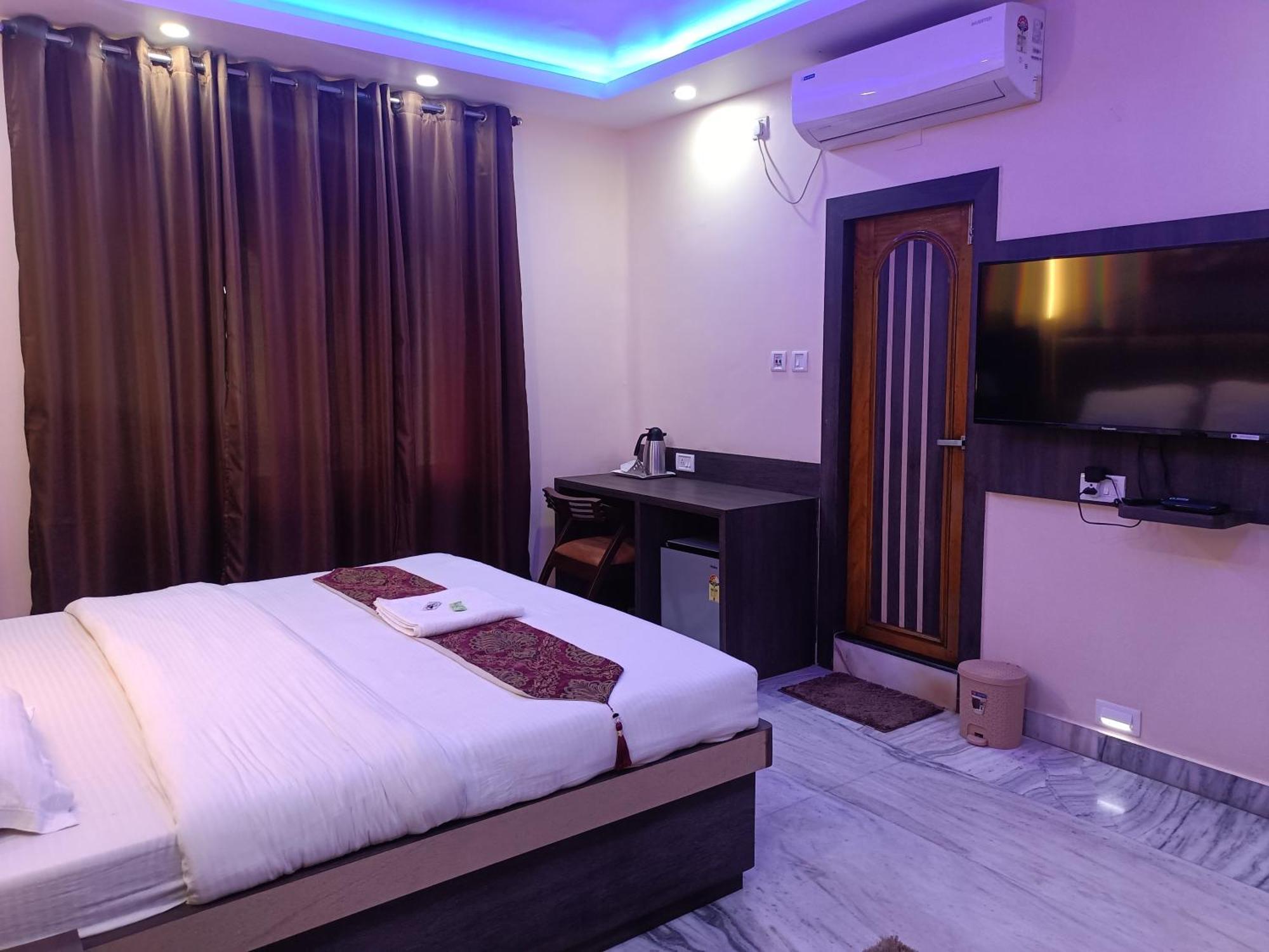 Hotel Sudakshina By Roh Silchar Ngoại thất bức ảnh